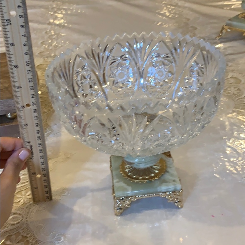 Crystal/marble serving bowl with gold accent - Picture 2 of 3